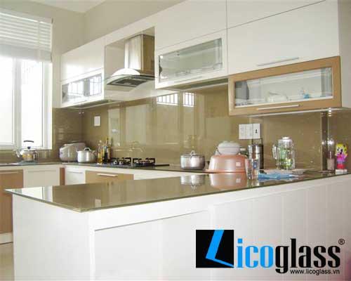 Kết quả hình ảnh cho Đón tết ấm cúng cùng kính màu ốp bếp
